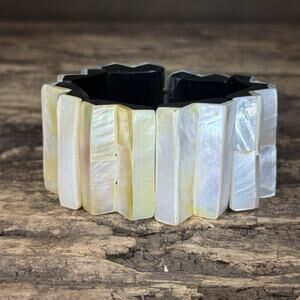 Vintage Mother of Pearl & Black Horn Inlay Stretch Bracelet – Chunky Boho